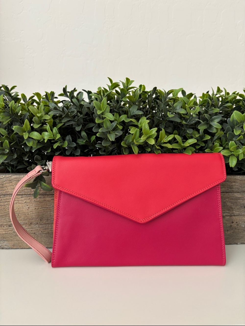 My Walit 2 tone beautiful leather women’s wallet/wristlet